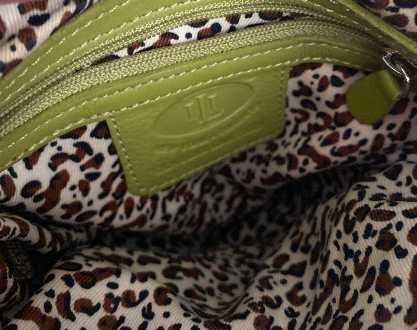 Eclectic ILI  Midi Crossbody
